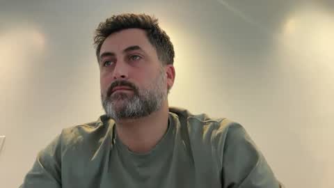 Snapshot of mat_johof chatting on 03-11-25, 01:23 mat_johof online show from 03-11-25, 01:23