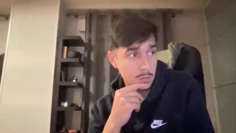 Aaron online show from 12-16-25, 09:53