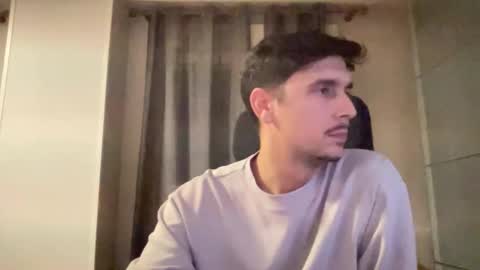 Aaron online show from 02-08-26, 10:46