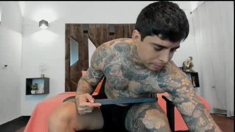 mateo_dilucajs1 online show from 10-30-25, 01:56