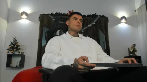 mateo_dilucajs1 online show from 12-03-25, 10:02