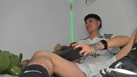 mateo_escobar online show from 03-24-26, 02:27