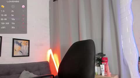 MATEO HUNTER online show from 11-19-25, 02:55