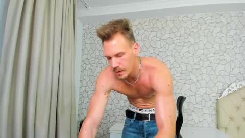 Snapshot of mateobenjamin chatting on 01-28-25, 06:28 MateoBenjamin online show from 01-28-25, 06:28