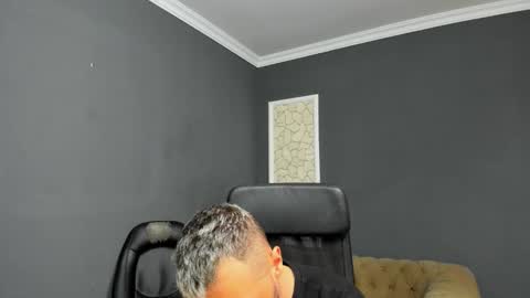 Snapshot of mateobenjamin chatting on 02-24-26, 11:30 MateoBenjamin online show from 02-24-26, 11:30