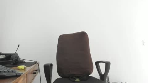 Snapshot of matheusbeard2 chatting on 01-27-25, 06:41 Matheus online show from 01-27-25, 06:41