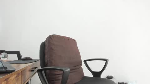 Snapshot of matheusbeard2 chatting on 02-04-25, 07:22 Matheus online show from 02-04-25, 07:22