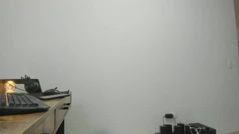 Snapshot of matheusbeard2 chatting on 10-23-25, 07:01 Matheus online show from 10-23-25, 07:01