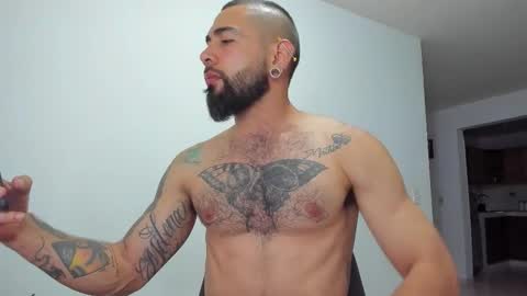 Snapshot of matheusbeard2 chatting on 10-25-25, 10:48 Matheus online show from 10-25-25, 10:48