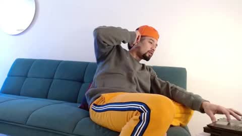 STRURIBE ON INSTAGRAM online show from 03-25-26, 09:21