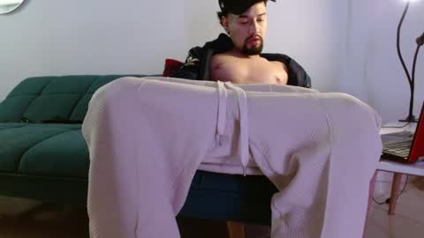 STRURIBE ON INSTAGRAM online show from 04-06-26, 08:48