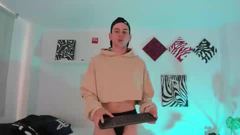 Snapshot of mathew_conelly chatting on 10-08-25, 06:49 Matt online show from 10-08-25, 06:49