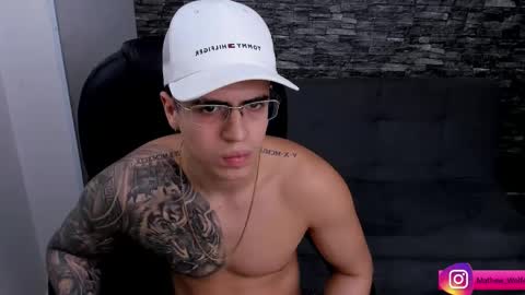 Snapshot of mathew_wolf4 chatting on 02-13-25, 08:34 Mathew Independent model online show from 02-13-25, 08:34
