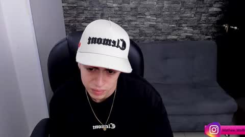 Snapshot of mathew_wolf4 chatting on 02-28-25, 04:10 Mathew Independent model online show from 02-28-25, 04:10