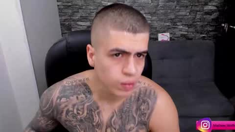 Snapshot of mathew_wolf4 chatting on 09-23-25, 06:11 Mathew Independent model online show from 09-23-25, 06:11