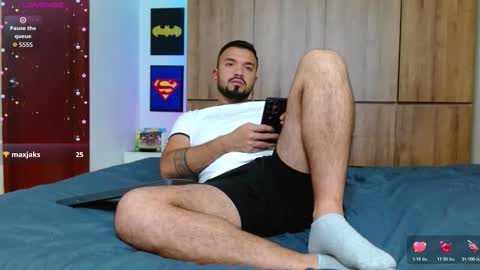 mathewhot3 online show from 03-17-26, 05:44