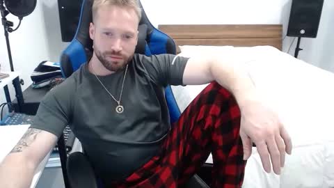 Snapshot of mathieu6606 chatting on 02-15-26, 02:30 Math online show from 02-15-26, 02:30