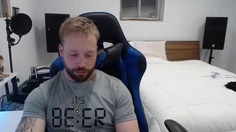 Snapshot of mathieu6606 chatting on 03-07-26, 05:59 Math online show from 03-07-26, 05:59