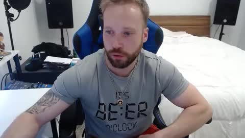 Snapshot of mathieu6606 chatting on 03-08-26, 04:16 Math online show from 03-08-26, 04:16