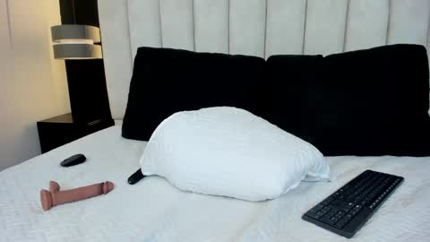 mathilda_liz online show from 04-30-26, 02:01