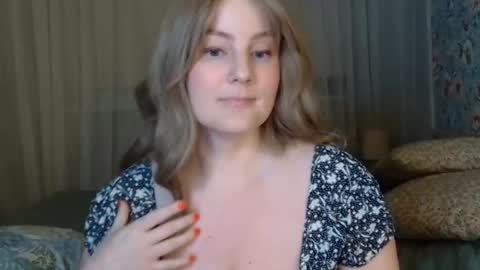 Snapshot of mathilde_solveig chatting on 12-31-24, 06:35 mathilde_solveig online show from 12-31-24, 06:35