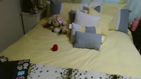 Snapshot of mathislauraashley2023 chatting on 06-05-26, 06:57 mathislauraashley2023 online show from 06-05-26, 06:57