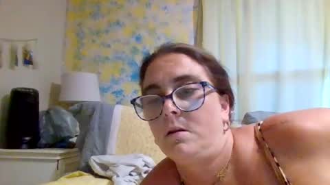 Snapshot of mathislauraashley2023 chatting on 06-23-26, 09:57 mathislauraashley2023 online show from 06-23-26, 09:57