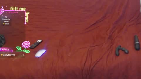 Snapshot of mathurin37 chatting on 09-29-25, 05:29 LooLa online show from 09-29-25, 05:29