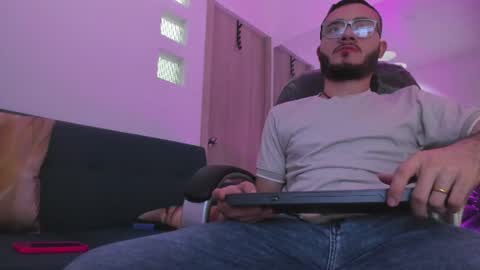 Snapshot of matia_zelvya chatting on 06-18-26, 12:20 matia zelvya online show from 06-18-26, 12:20