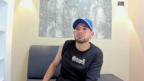 Snapshot of matias_escobar2 chatting on 02-17-26, 09:43 Matias online show from 02-17-26, 09:43