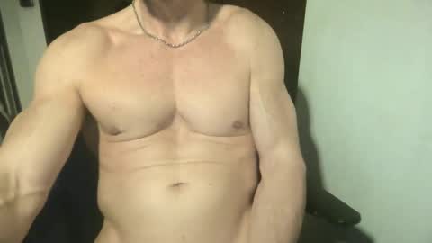 MatiasMatureMuscle online show from 05-10-26, 01:33
