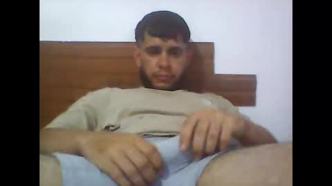 Snapshot of maticock1 chatting on 12-21-25, 05:42 maticock1 online show from 12-21-25, 05:42