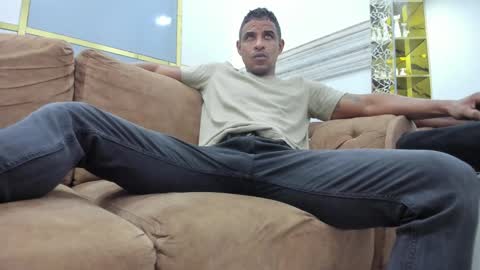 ANDRES online show from 02-18-25, 01:33