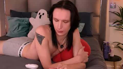 Matt Colton. Follow and rate me please it really important for me3 online show from 10-25-25, 06:02