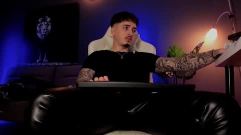 Snapshot of matt_thestud chatting on 03-05-26, 08:32 Matt online show from 03-05-26, 08:32