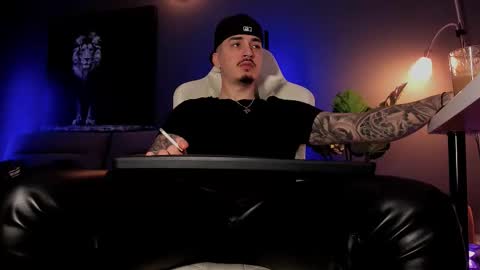 Snapshot of matt_thestud chatting on 03-08-26, 08:18 Matt online show from 03-08-26, 08:18