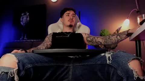 Snapshot of matt_thestud chatting on 03-18-26, 07:33 Matt online show from 03-18-26, 07:33