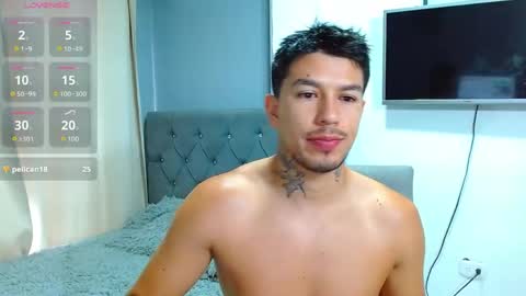 Snapshot of matteo_rreal chatting on 05-08-26, 01:49 MATTEO online show from 05-08-26, 01:49