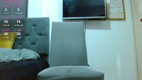 Snapshot of matteo_rreal chatting on 05-12-26, 02:25 MATTEO online show from 05-12-26, 02:25
