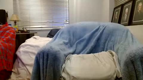 Snapshot of matterson23 chatting on 10-20-25, 02:01 matterson23 online show from 10-20-25, 02:01