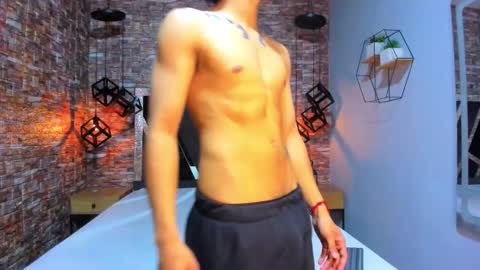 mattfiore online show from 12-19-25, 07:43