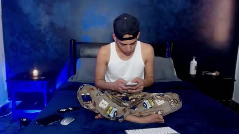 matthew_hawk19 online show from 02-08-26, 01:36