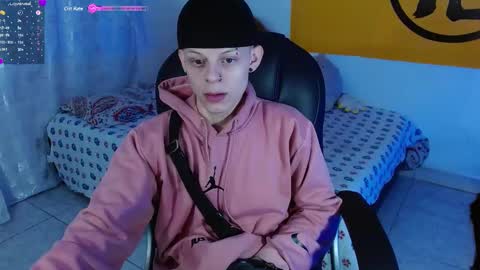 Snapshot of matthewboy_ chatting on 12-29-24, 06:14 MatthewBoy online show from 12-29-24, 06:14