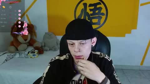 Snapshot of matthewboy_ chatting on 01-20-25, 04:54 MatthewBoy online show from 01-20-25, 04:54