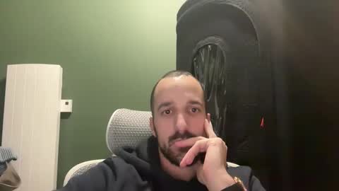 Snapshot of matthias24 chatting on 01-14-26, 12:05 M online show from 01-14-26, 12:05