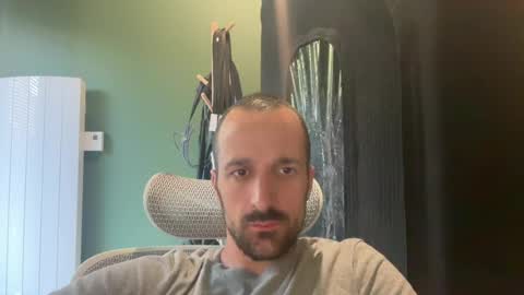 Snapshot of matthias24 chatting on 07-05-26, 01:29 M online show from 07-05-26, 01:29