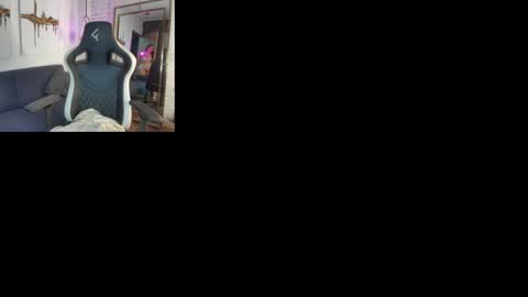 TATIANA  AND ROUS online show from 01-24-25, 06:46