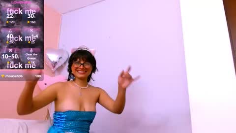 mattilda_18 online show from 03-03-25, 10:52
