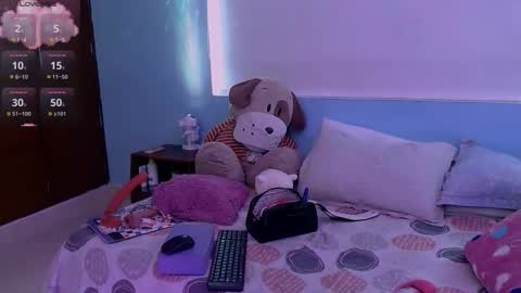 mattilda_18 online show from 09-19-25, 07:58