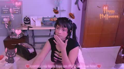 mattilda_18 online show from 10-27-25, 08:35